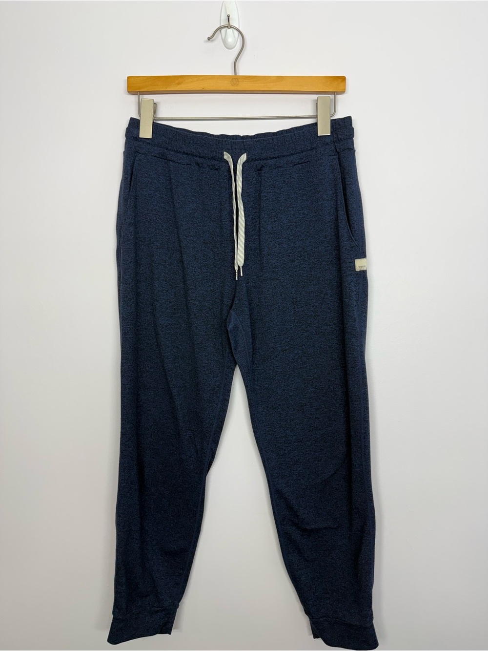 Vuori Performance Jogger Dark Blue Heather Size Medium? 25” Inseam 15” Waist